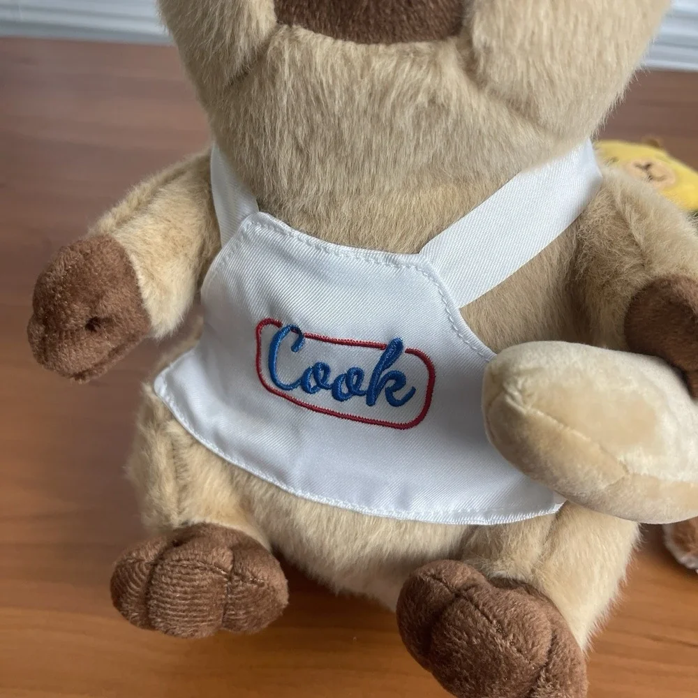 Capybara Plush Gifts Set for Kids Cute Chef-Themed Stuffed‎ Toys W/ Mug Keychain